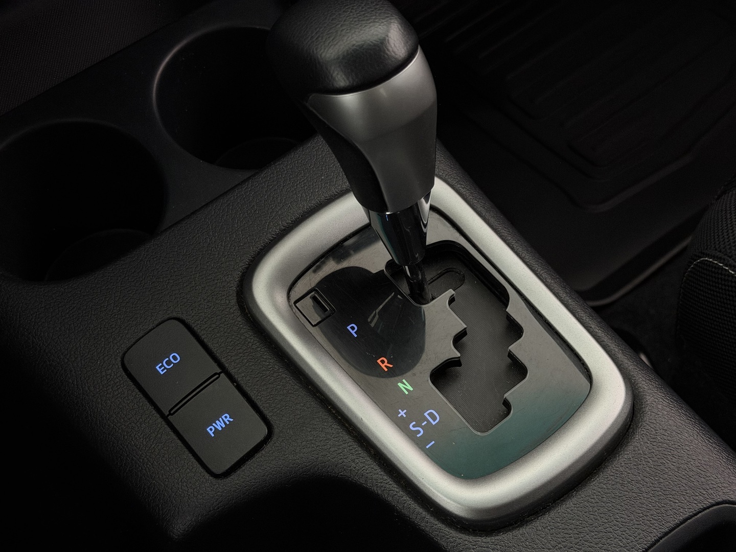 TOYOTA Hilux 2023