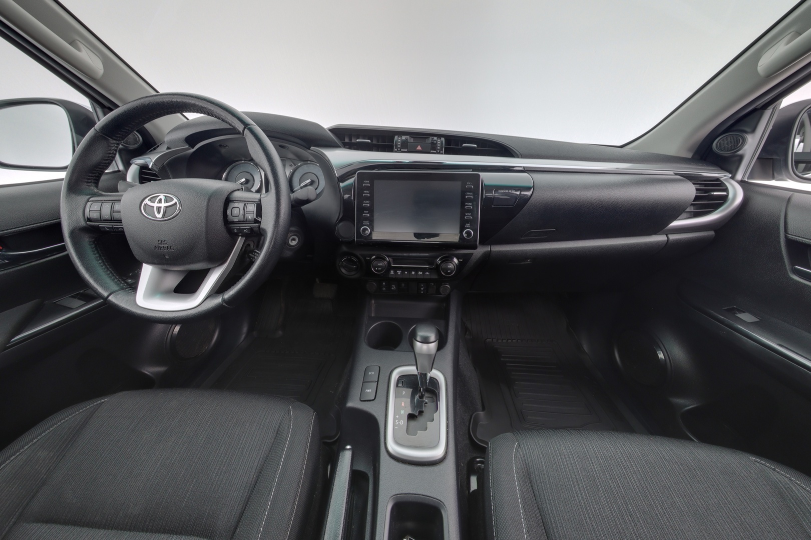 TOYOTA Hilux 2023