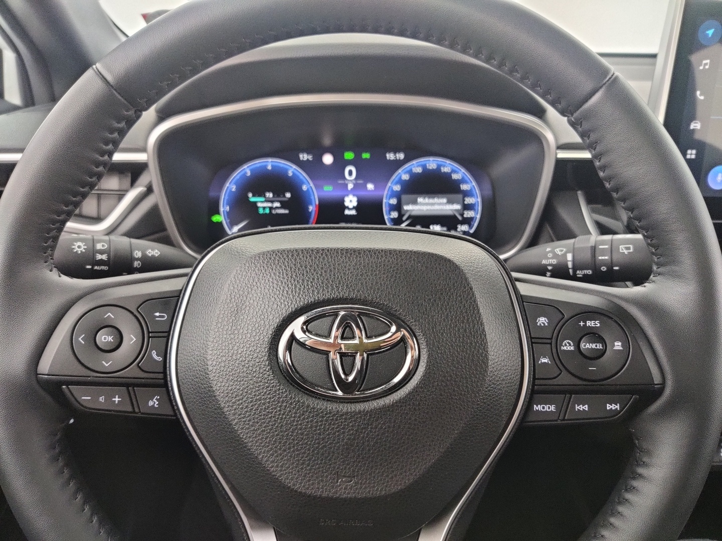 TOYOTA Corolla Cross 2024