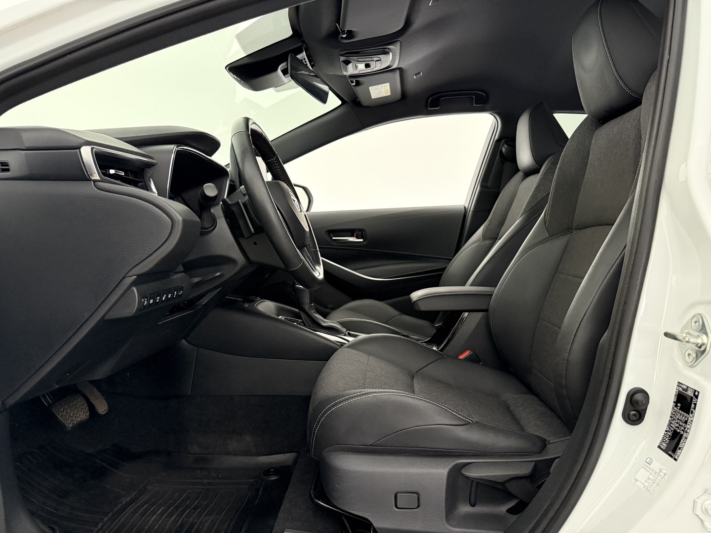 TOYOTA Corolla 2024
