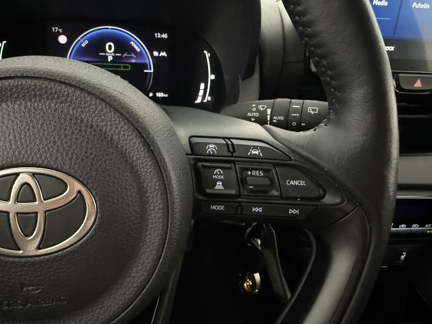 TOYOTA Yaris 2024