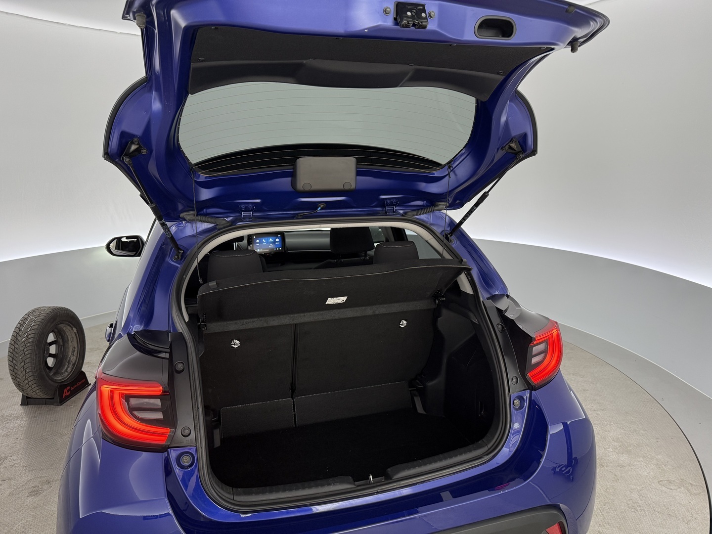TOYOTA Yaris 2024