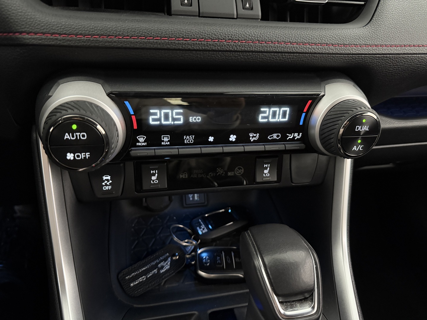 TOYOTA RAV4 Plug-in 2023