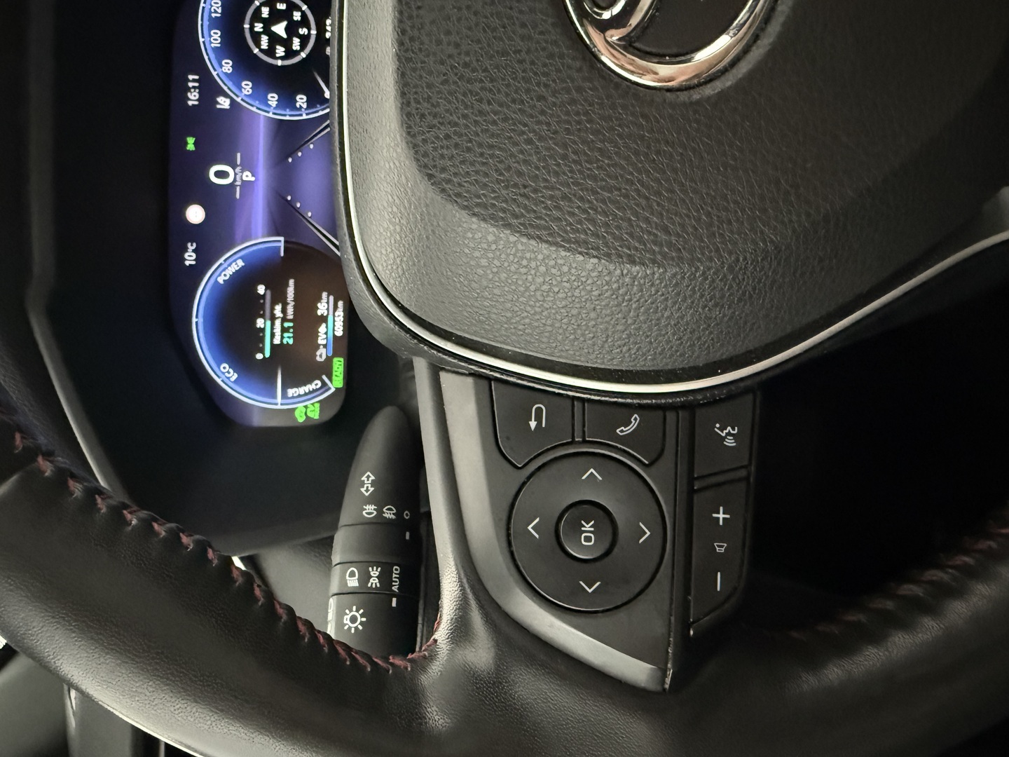 TOYOTA RAV4 Plug-in 2023