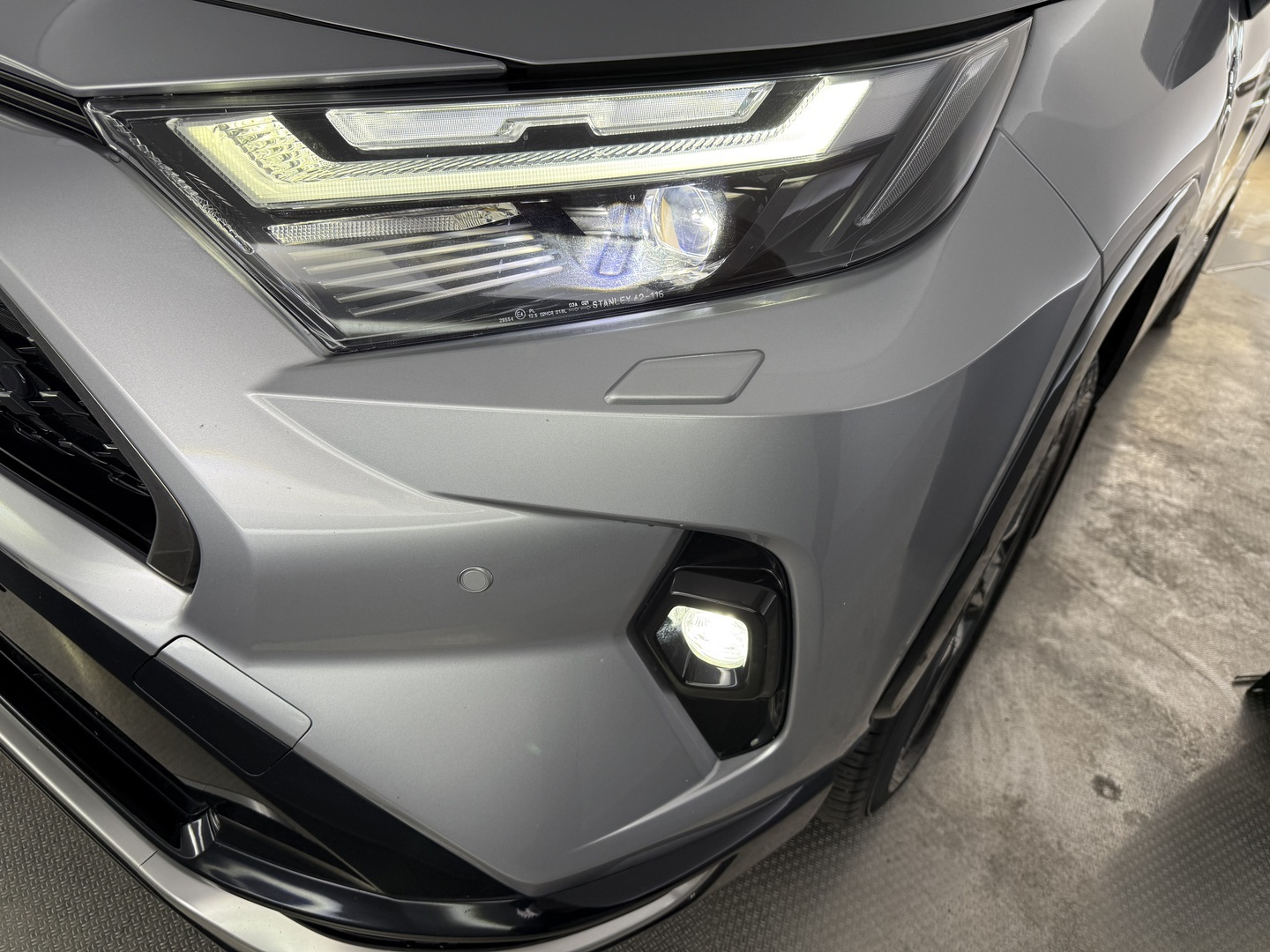 TOYOTA RAV4 Plug-in 2023