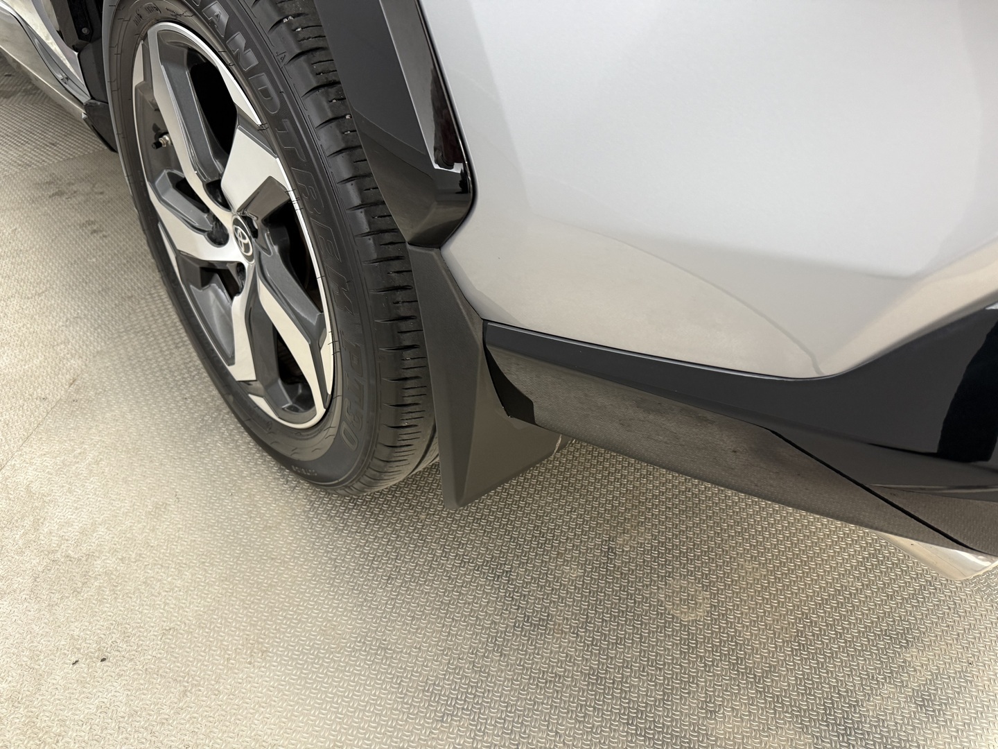 TOYOTA RAV4 Plug-in 2023