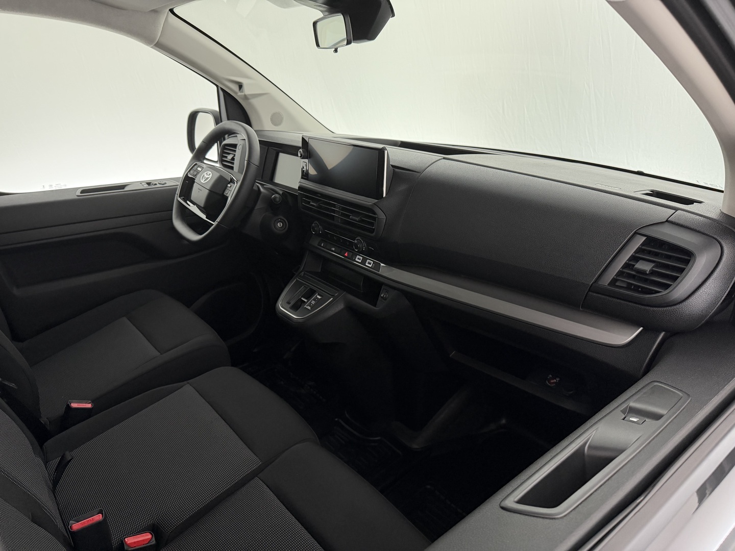 TOYOTA Proace 2026
