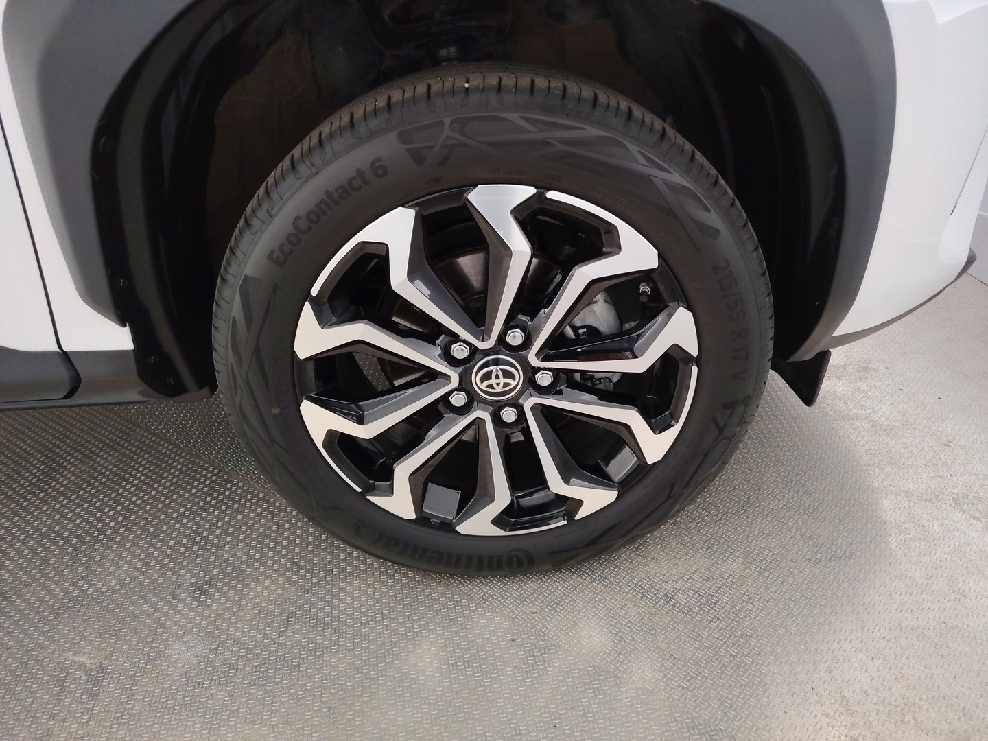 TOYOTA Yaris Cross 2025