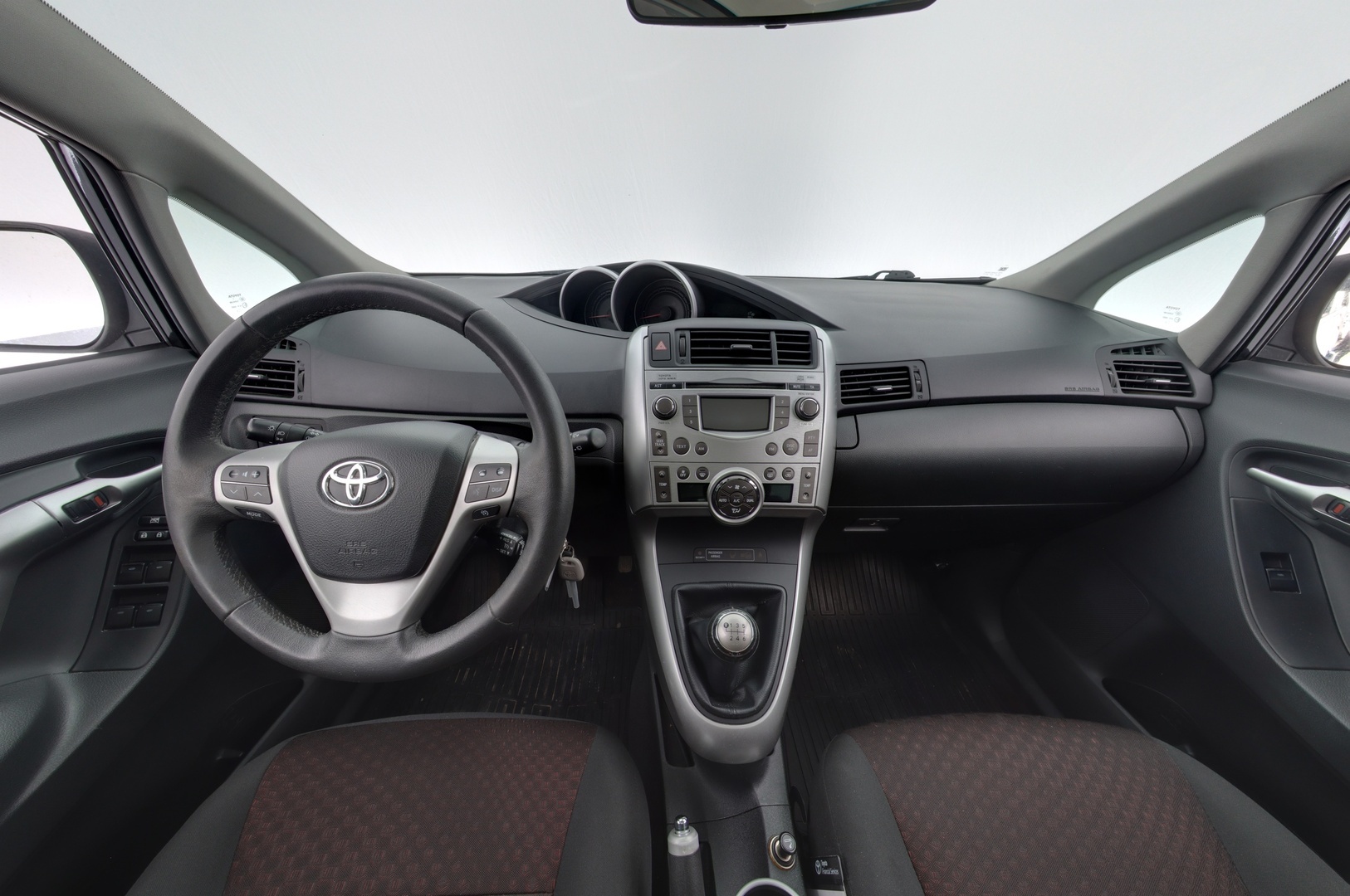 TOYOTA Verso 2011