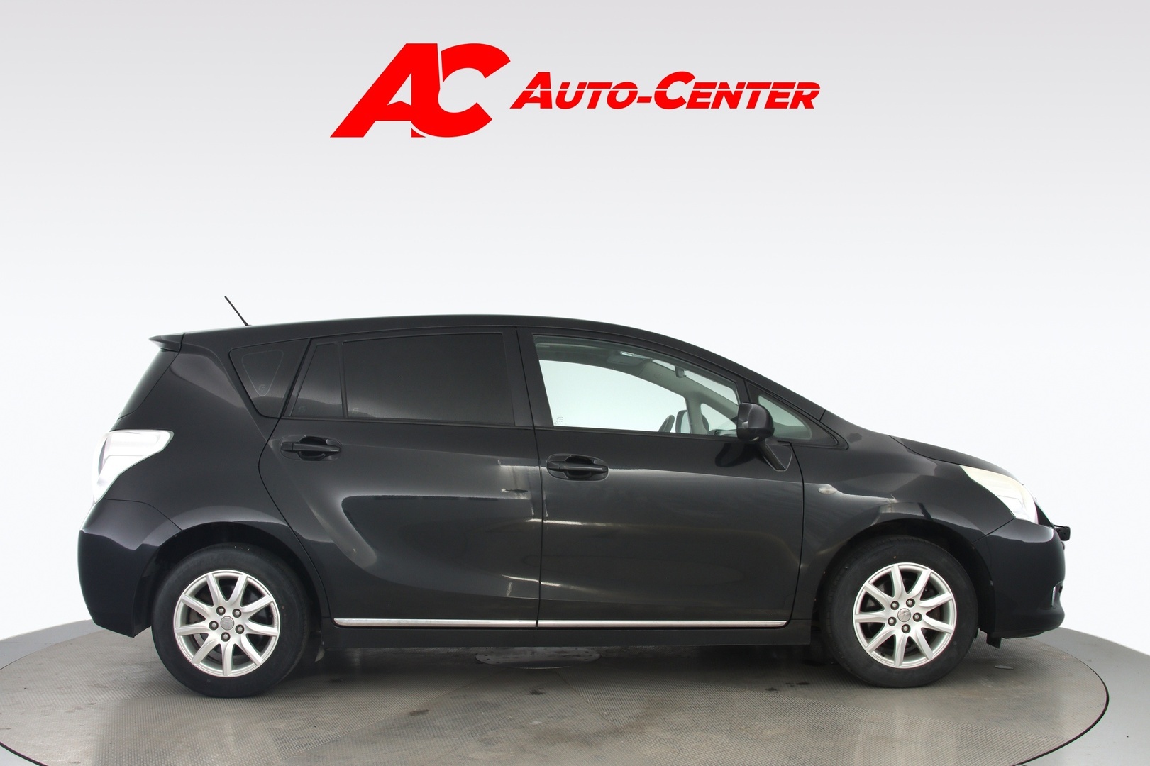 TOYOTA Verso 2011