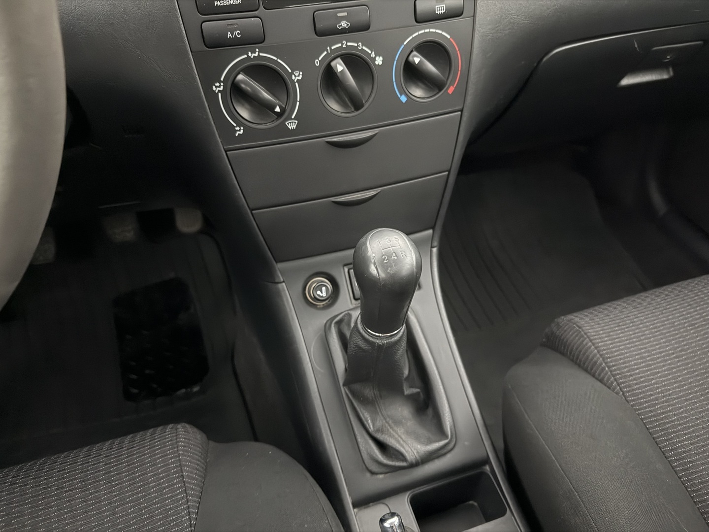 TOYOTA Corolla 2007