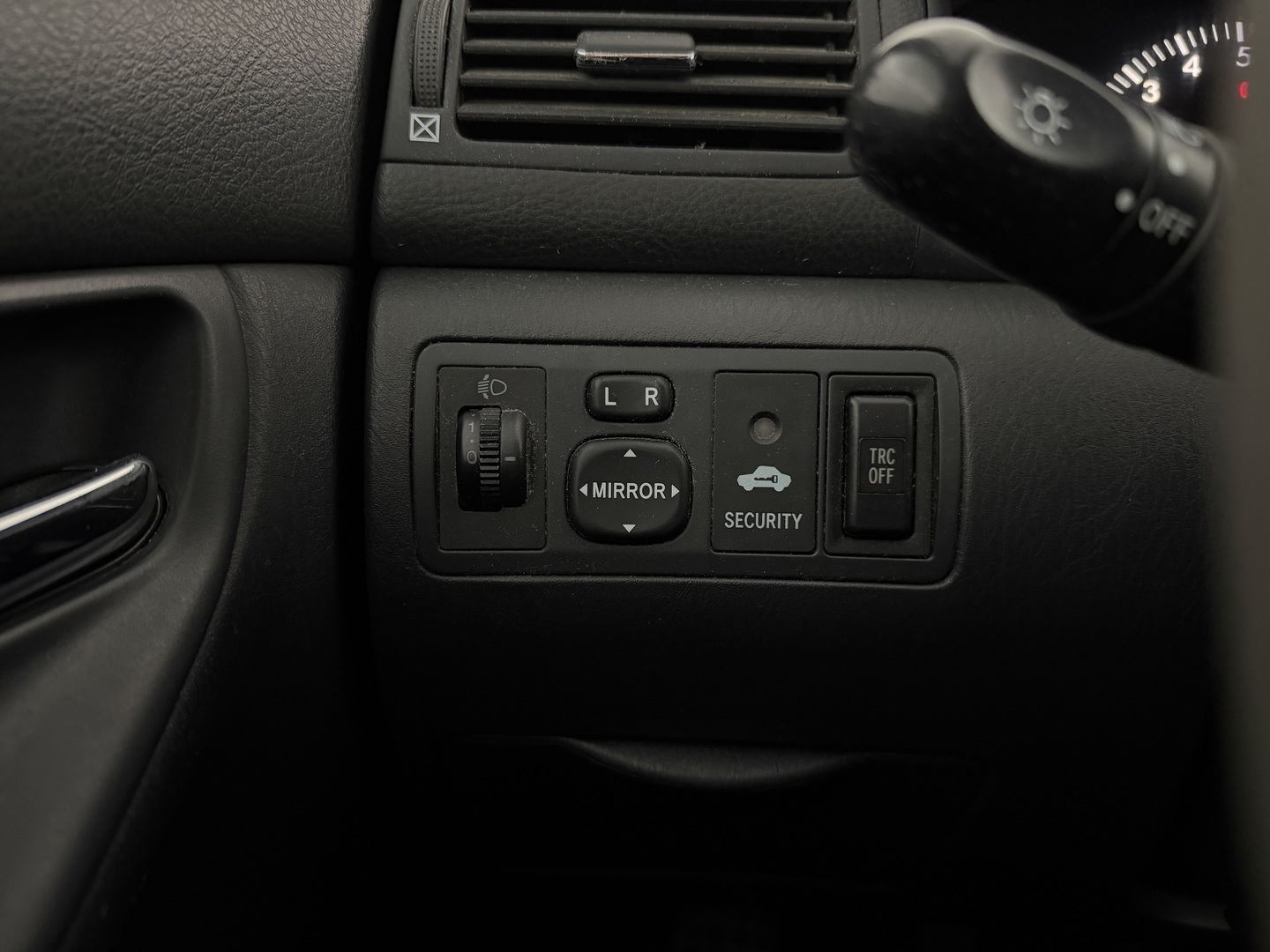 TOYOTA Corolla 2007