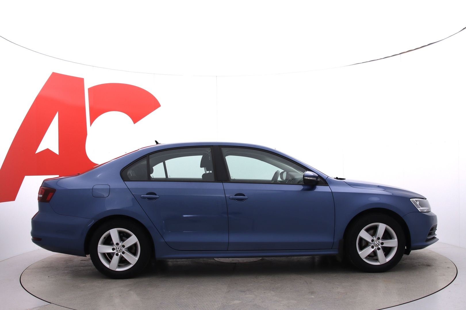 VOLKSWAGEN Jetta 2017