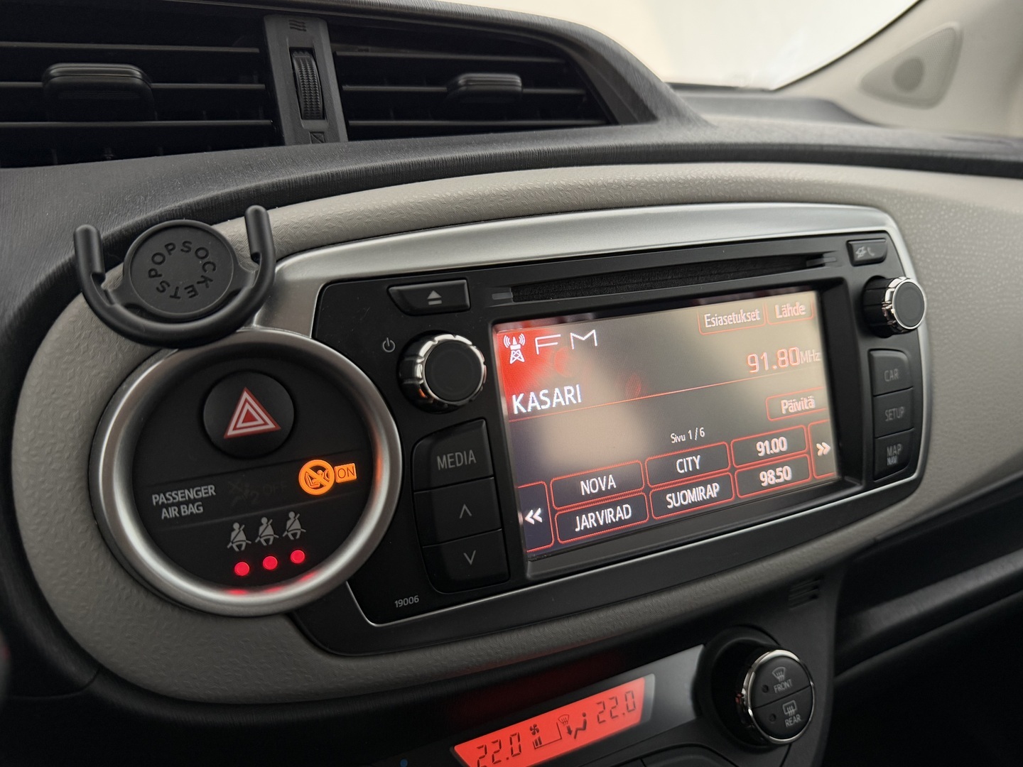 TOYOTA Yaris 2012