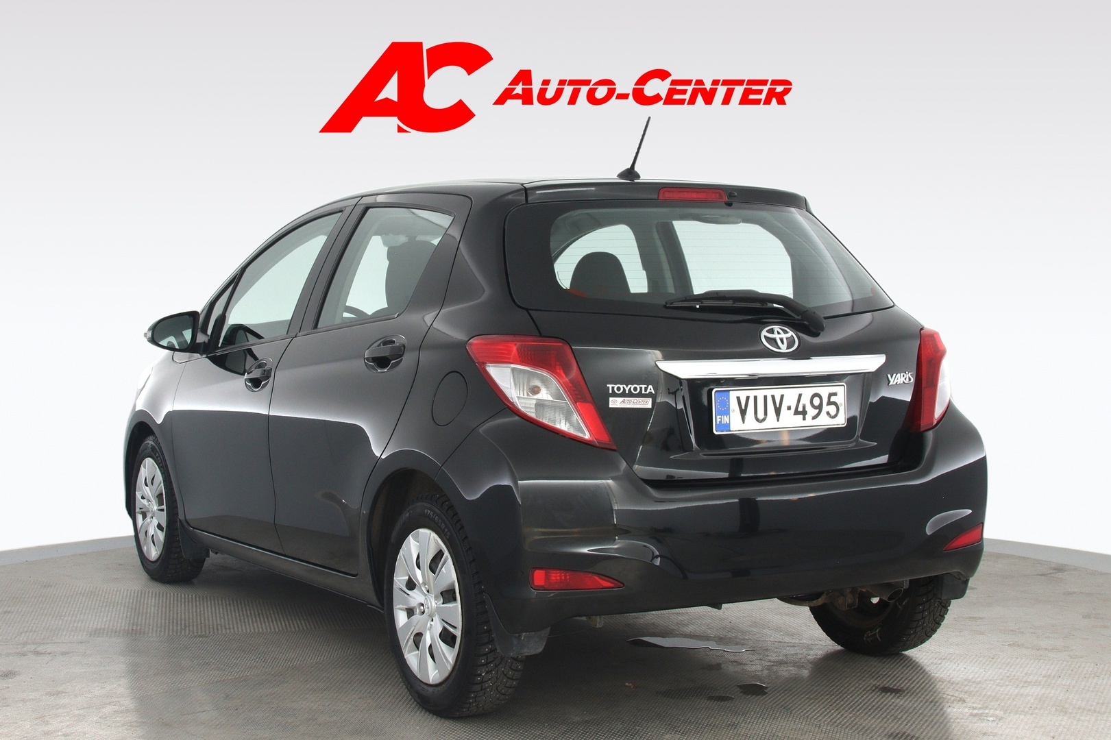 TOYOTA Yaris 2012