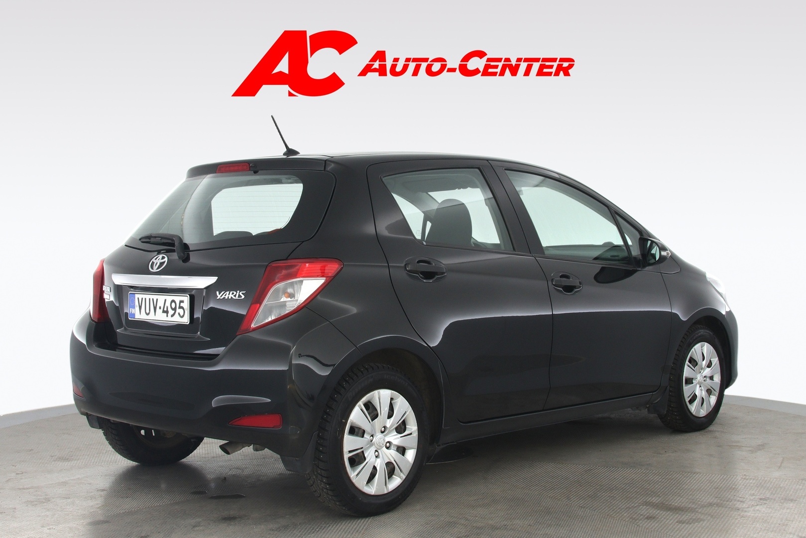 TOYOTA Yaris 2012