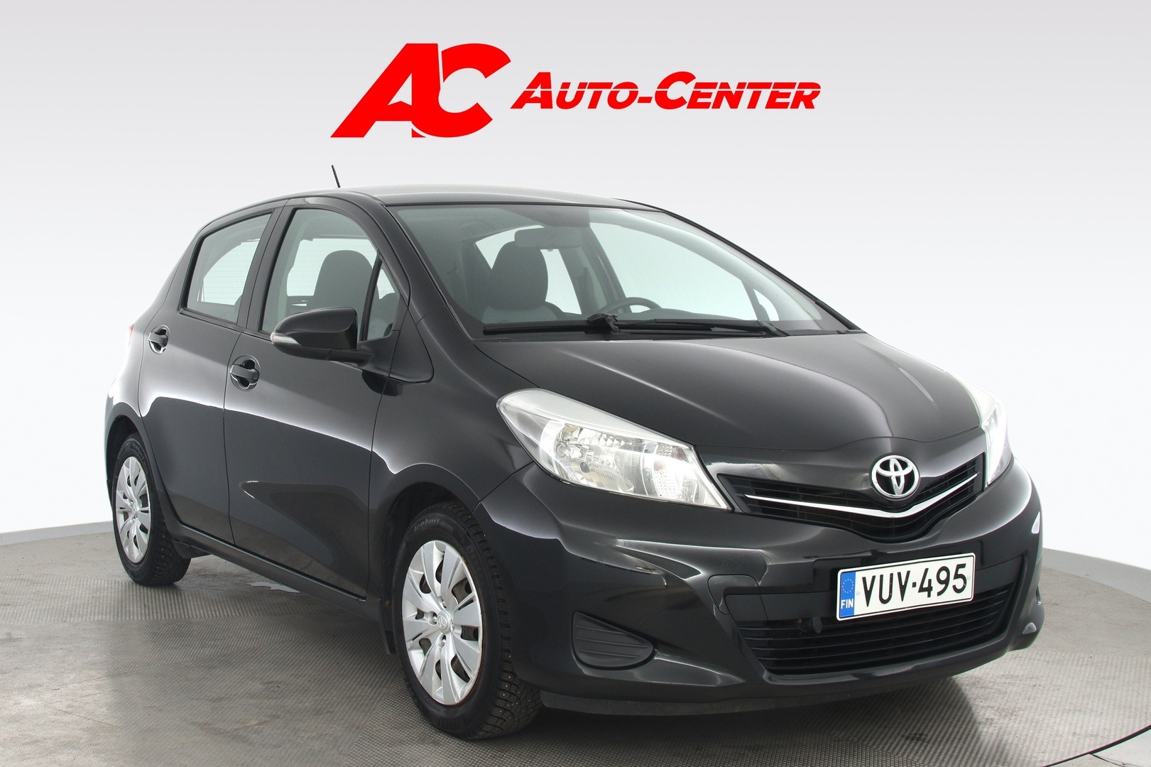 TOYOTA Yaris 2012