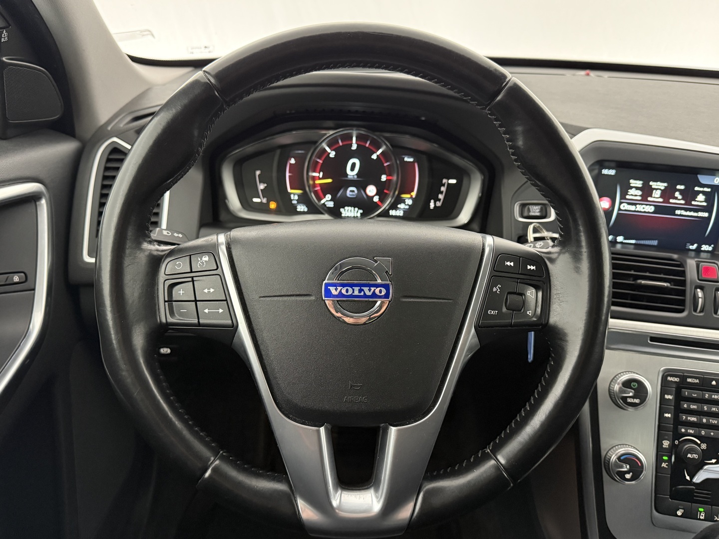 VOLVO XC60 2014