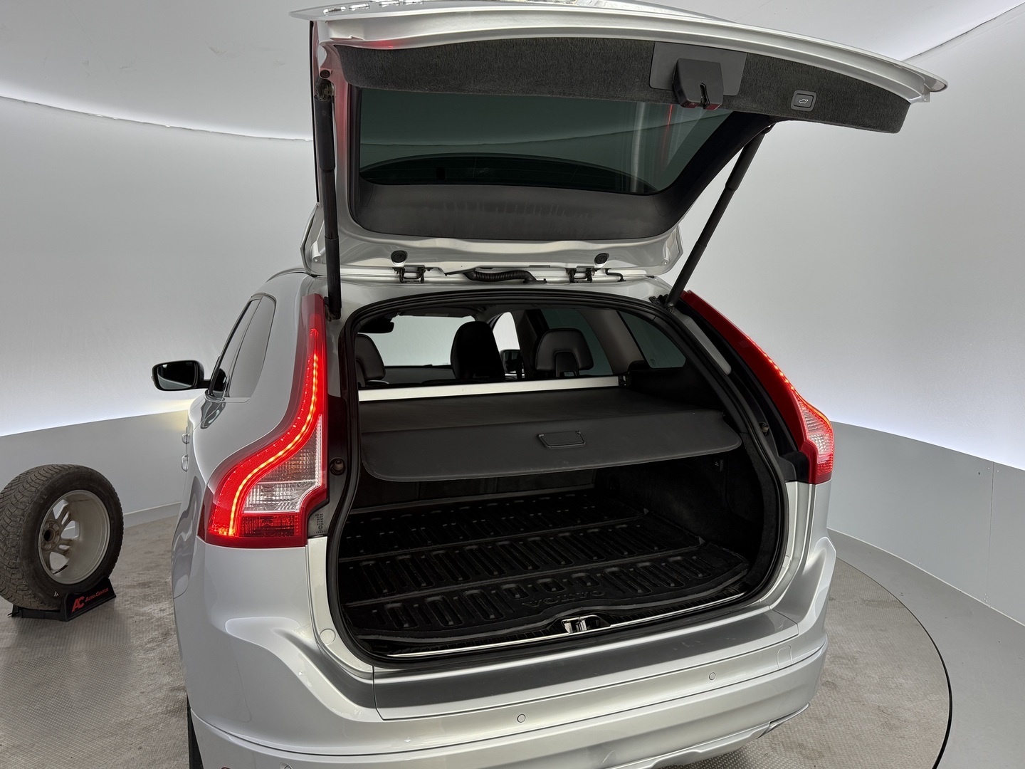 VOLVO XC60 2014
