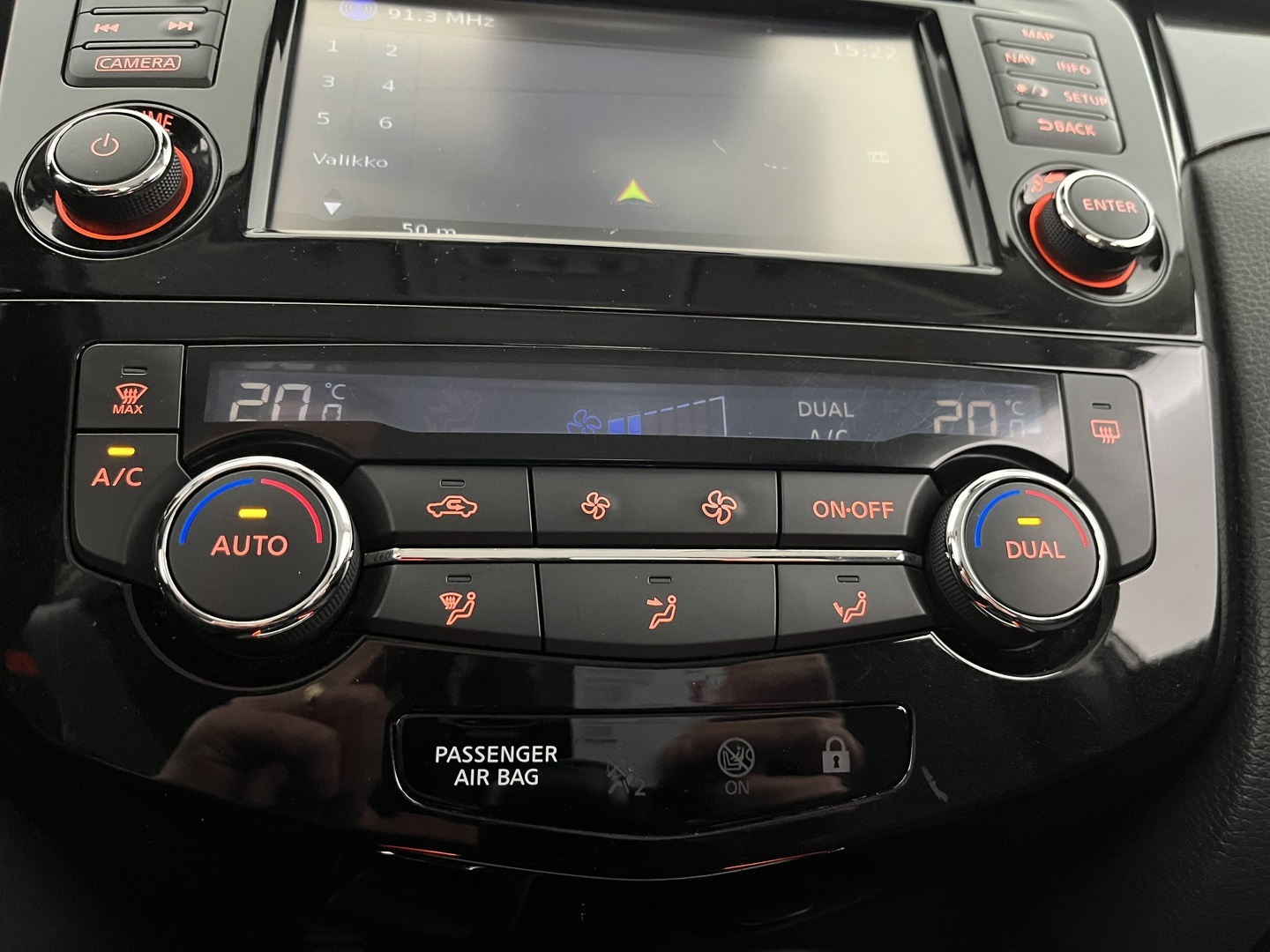 NISSAN Qashqai 2015
