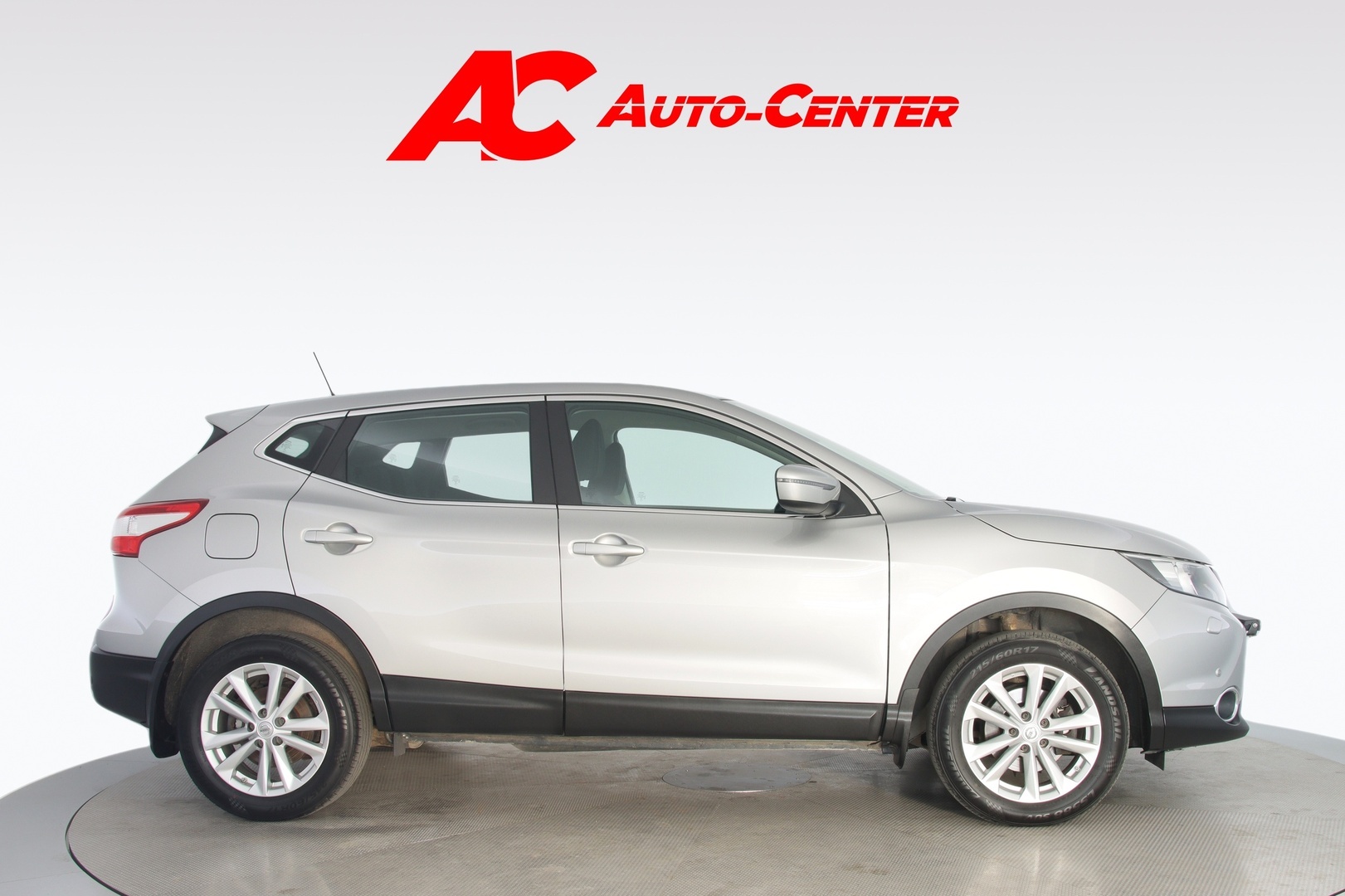 NISSAN Qashqai 2015