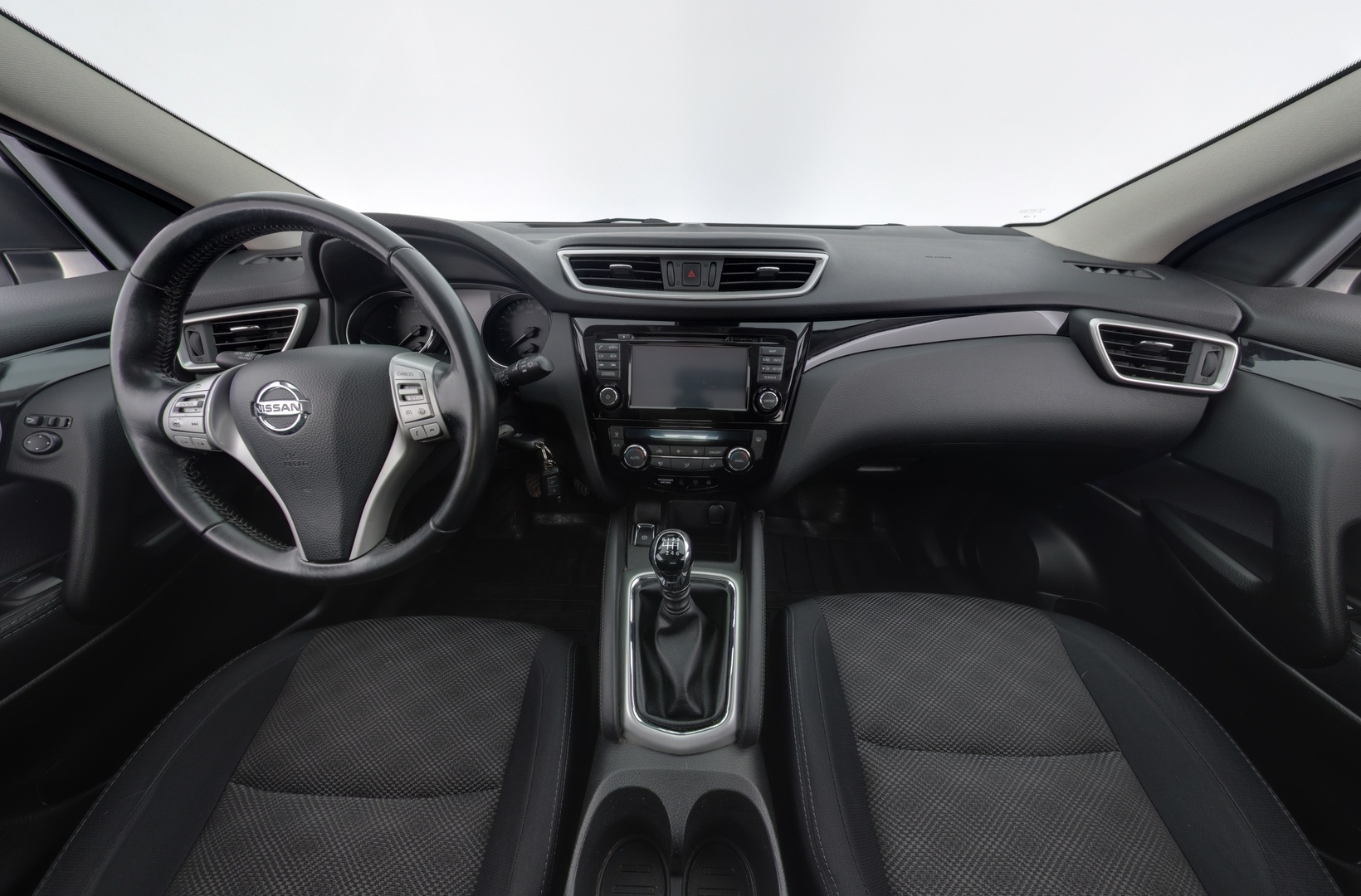 NISSAN Qashqai 2015