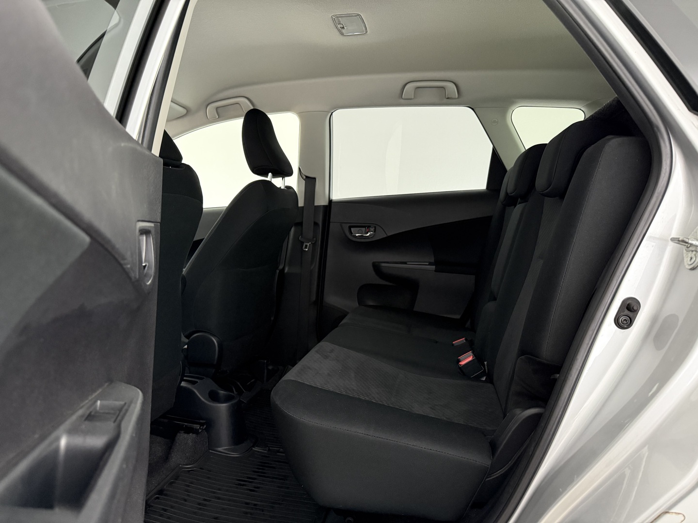 TOYOTA Verso-S 2012