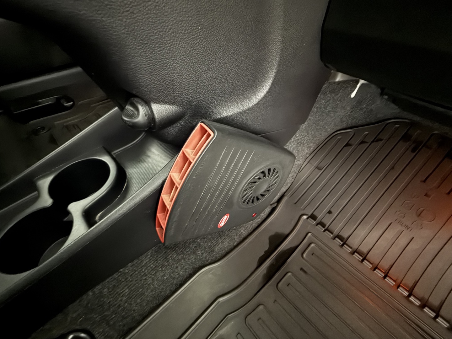 TOYOTA Verso-S 2012