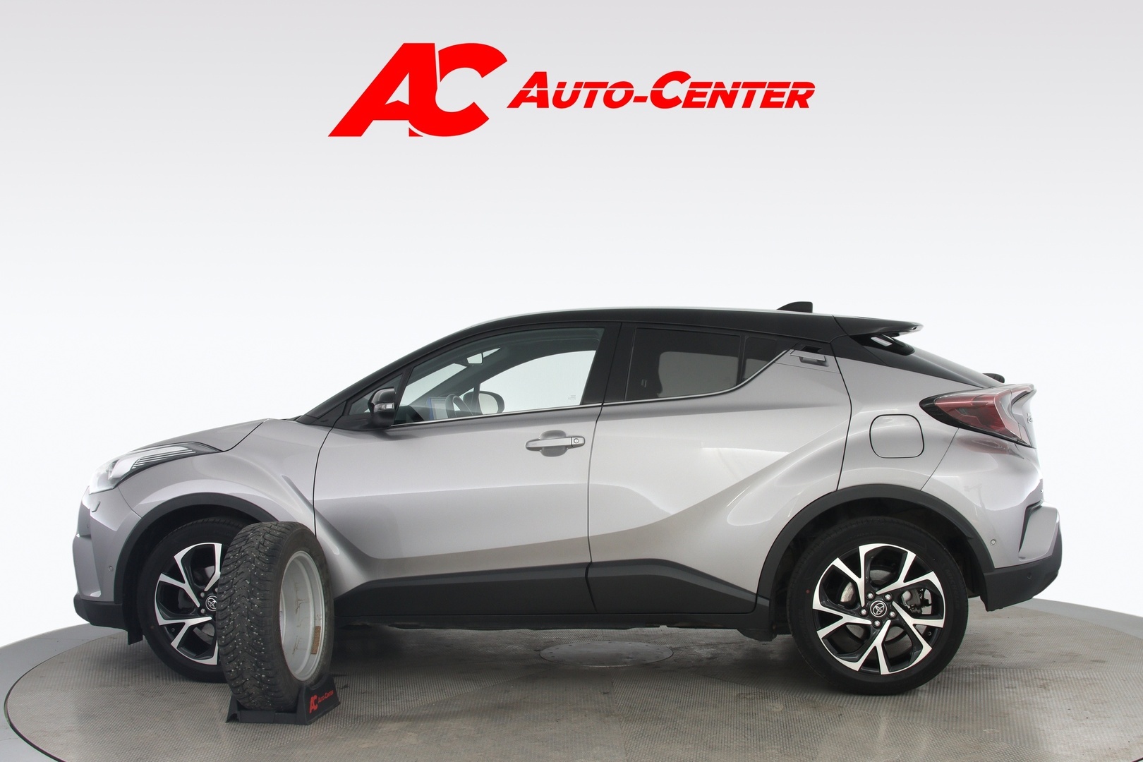 TOYOTA C-HR 2017