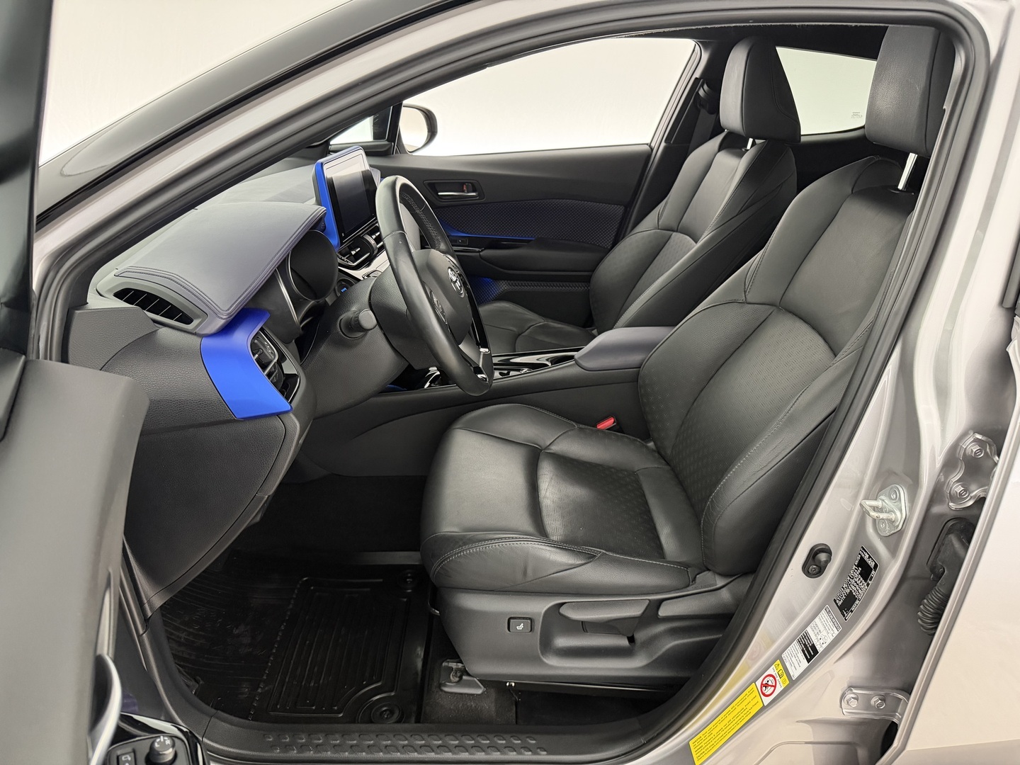 TOYOTA C-HR 2017