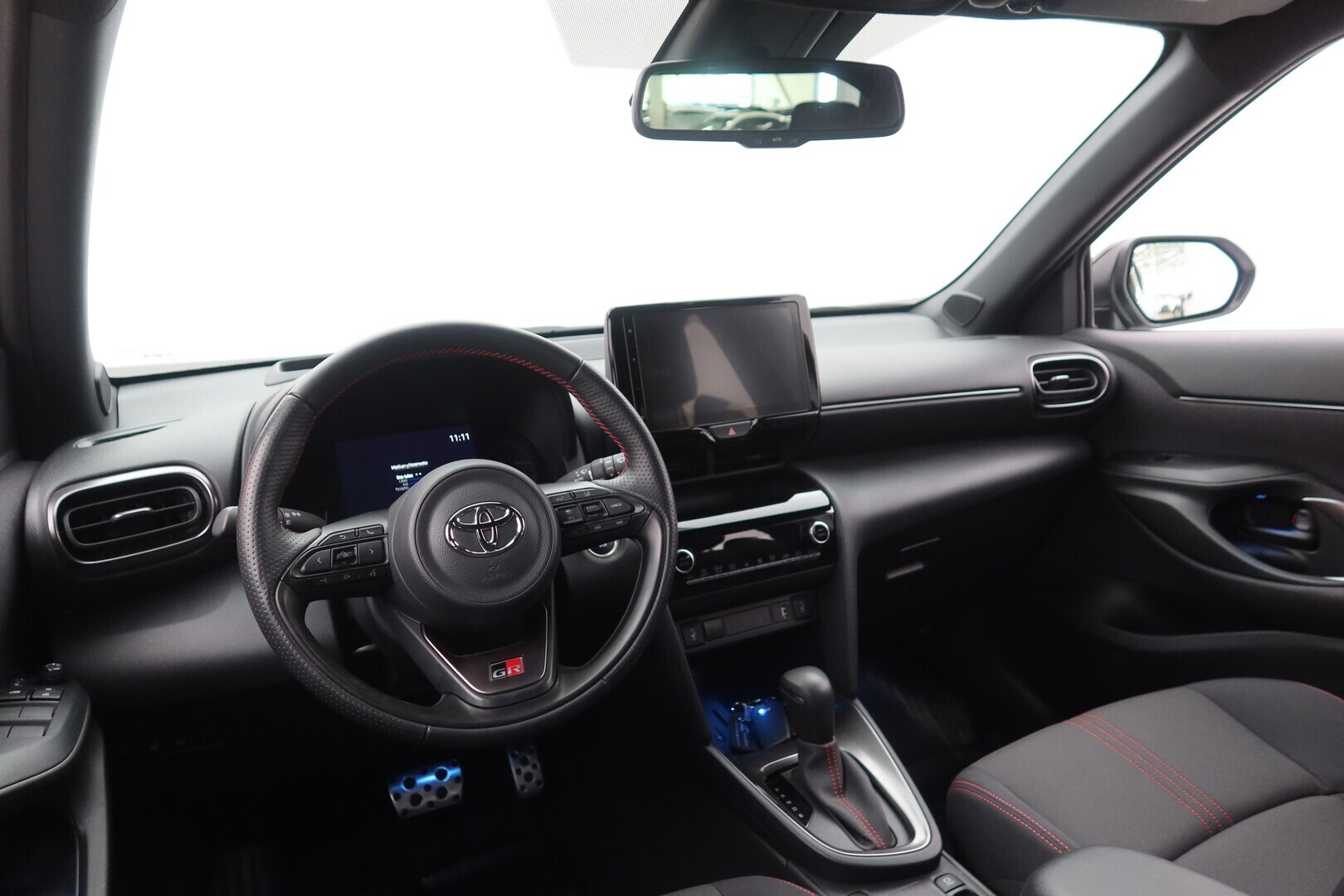 TOYOTA Yaris Cross 2024