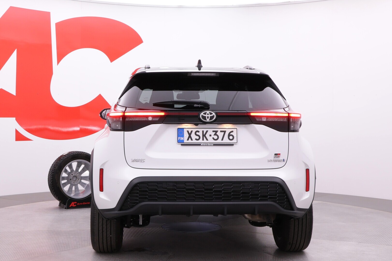 TOYOTA Yaris Cross 2024