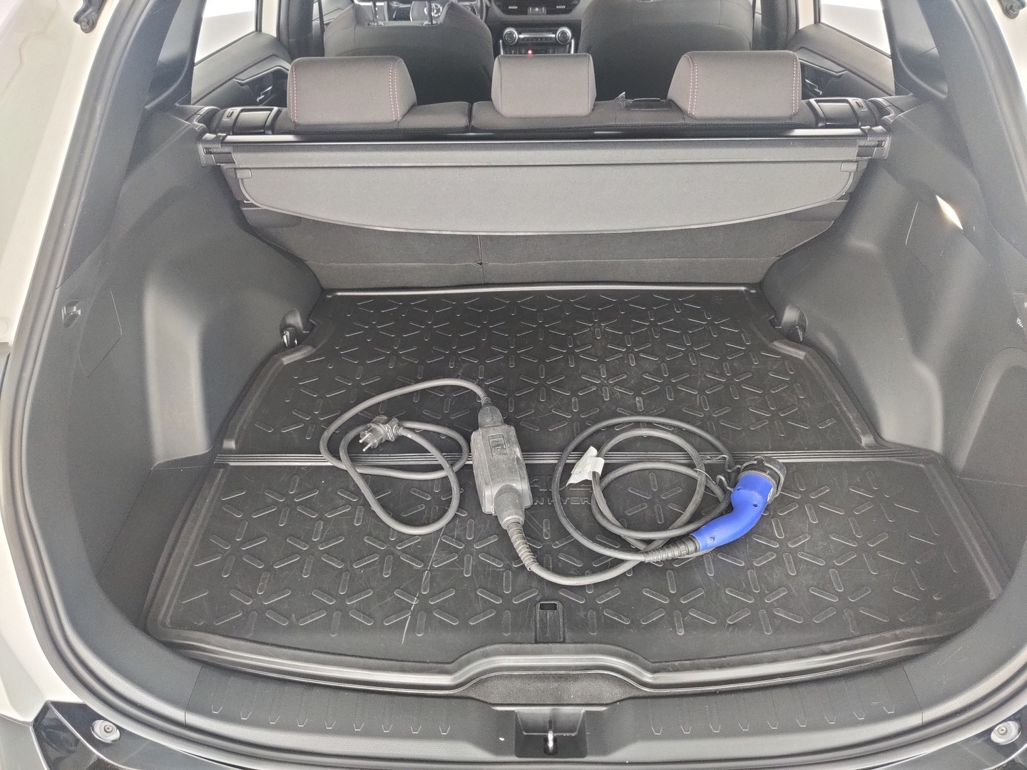 TOYOTA RAV4 Plug-in 2024