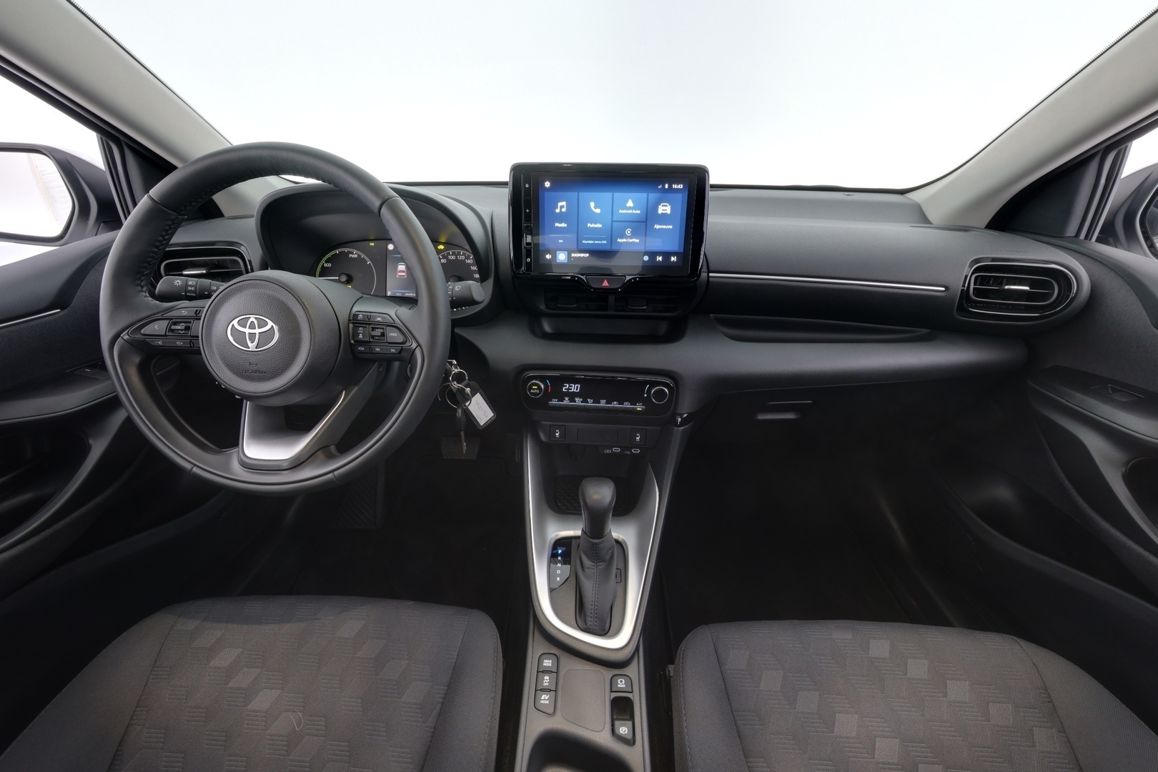 TOYOTA Yaris 2024