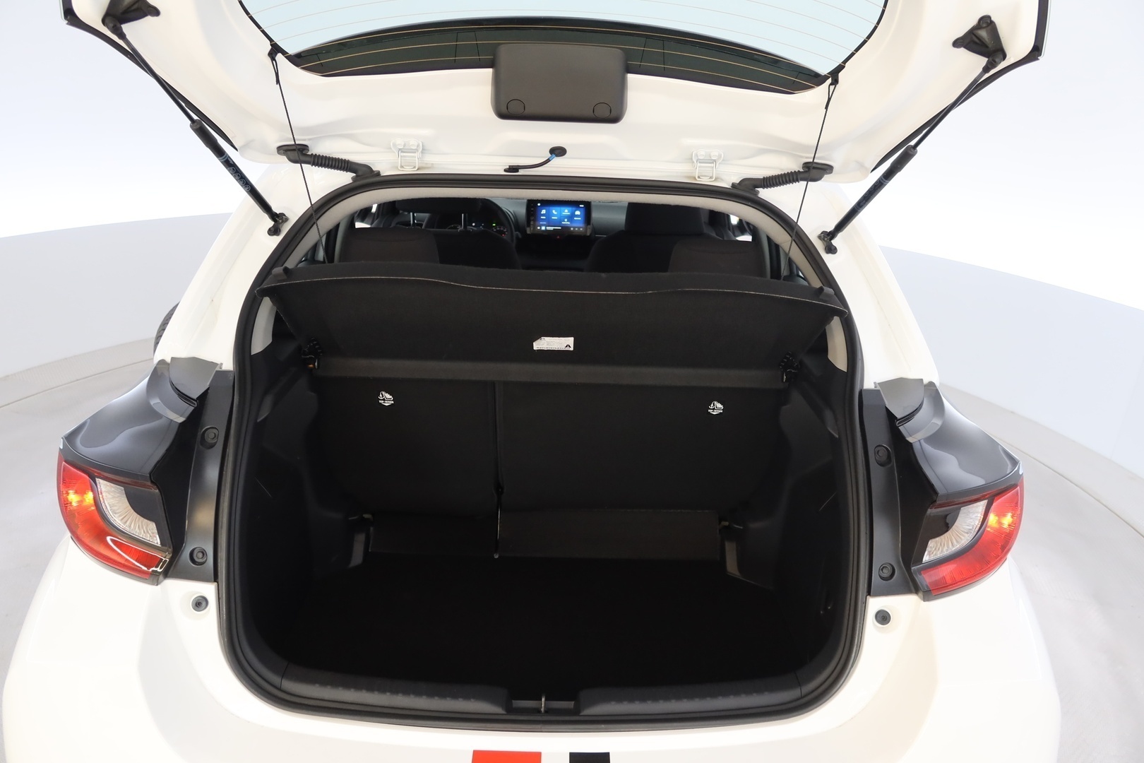 TOYOTA Yaris 2024