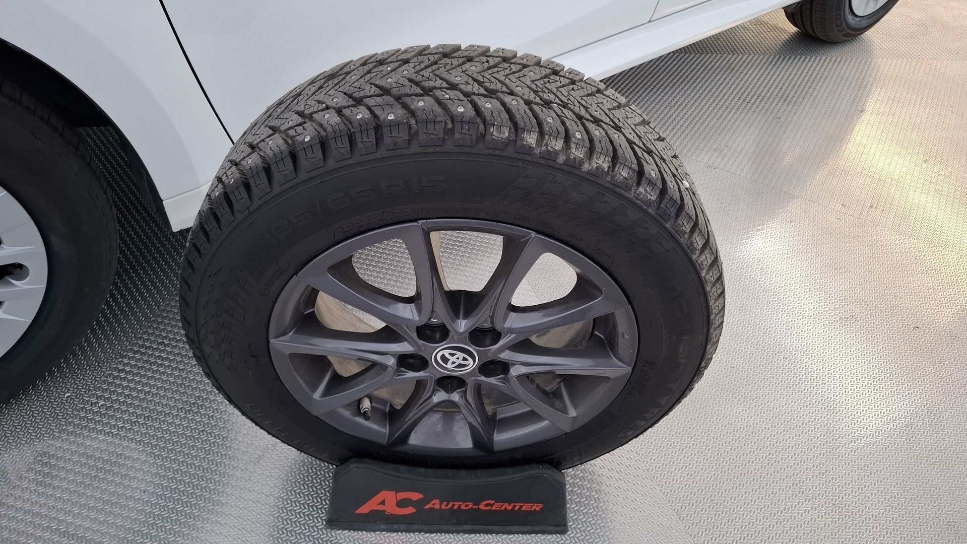 TOYOTA Yaris 2024
