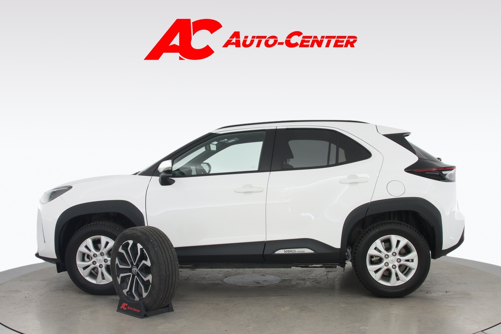 TOYOTA Yaris Cross 2025