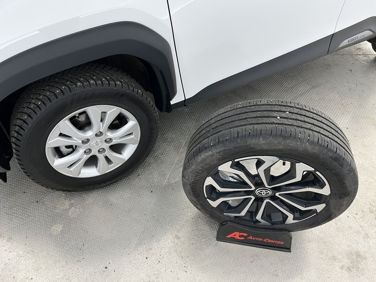 TOYOTA Yaris Cross 2025