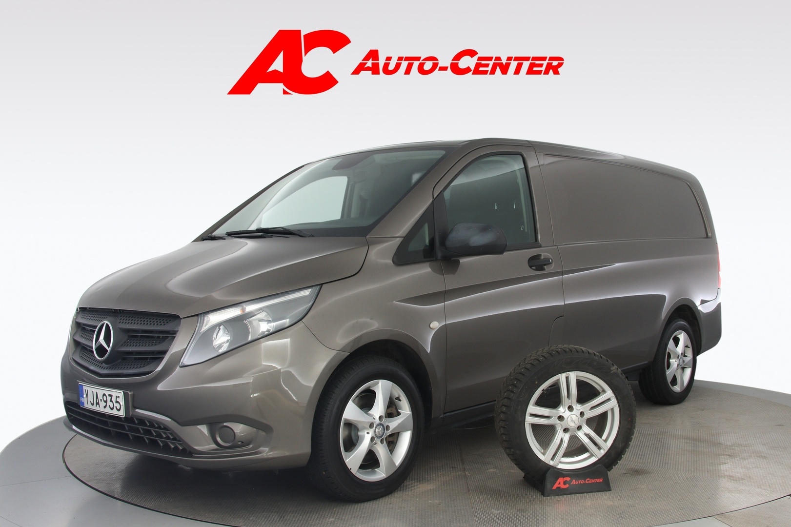 MERCEDES-BENZ Vito 2015