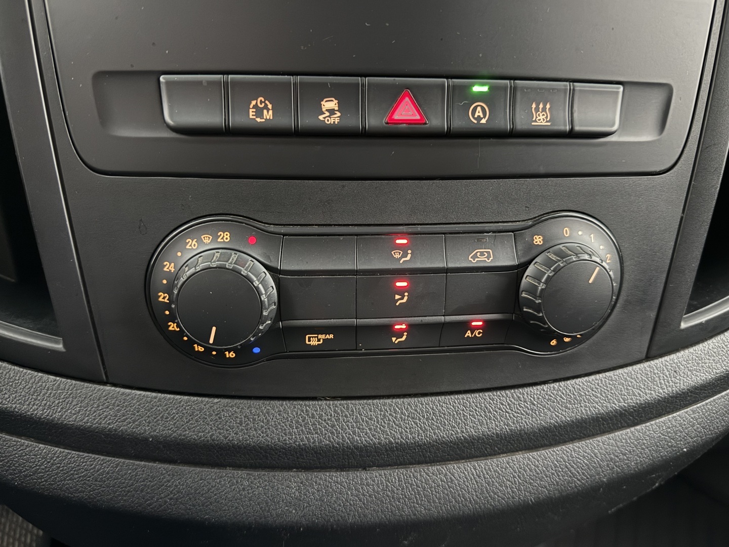 MERCEDES-BENZ Vito 2015