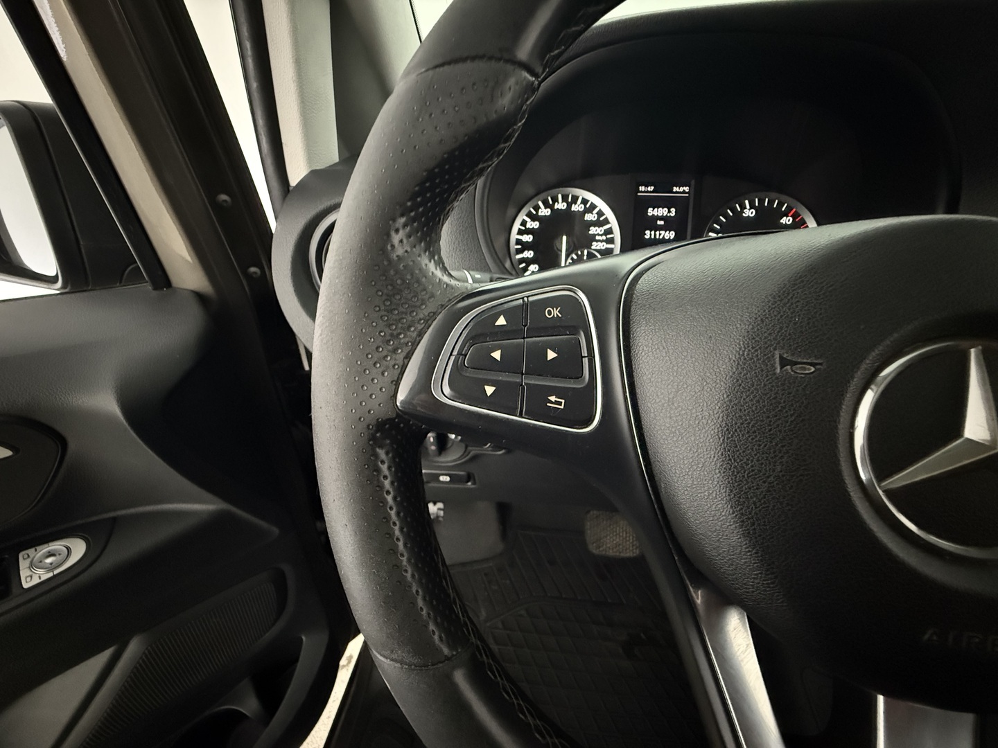MERCEDES-BENZ Vito 2015