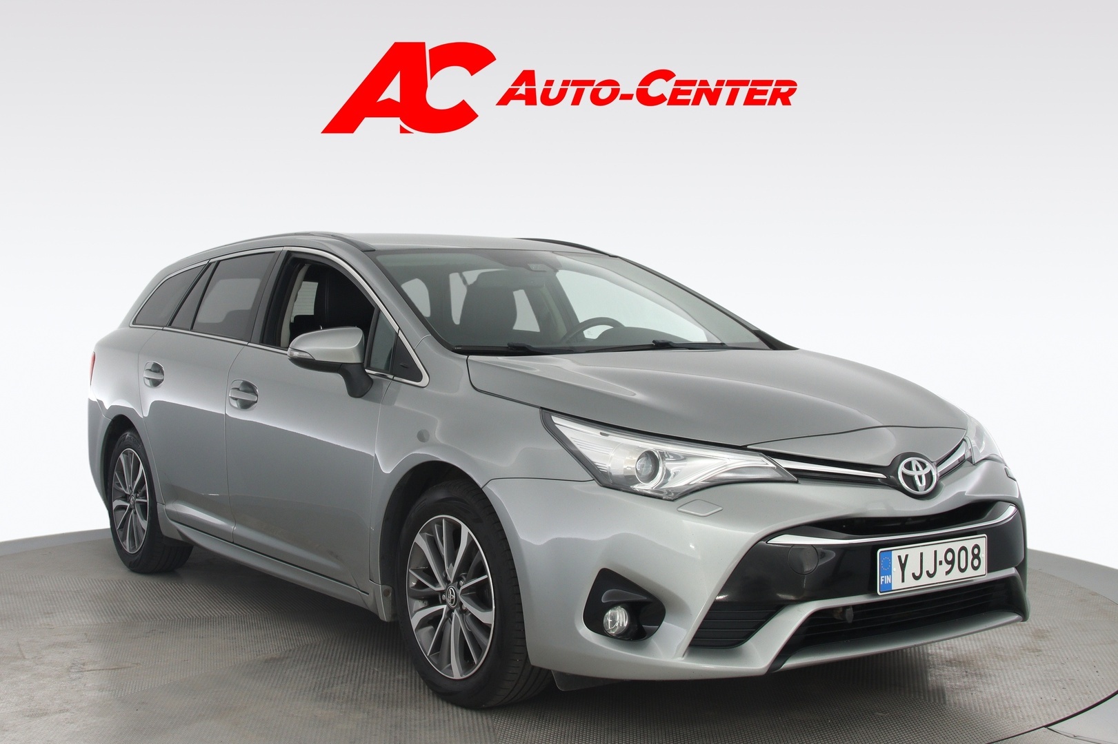 TOYOTA Avensis 2016