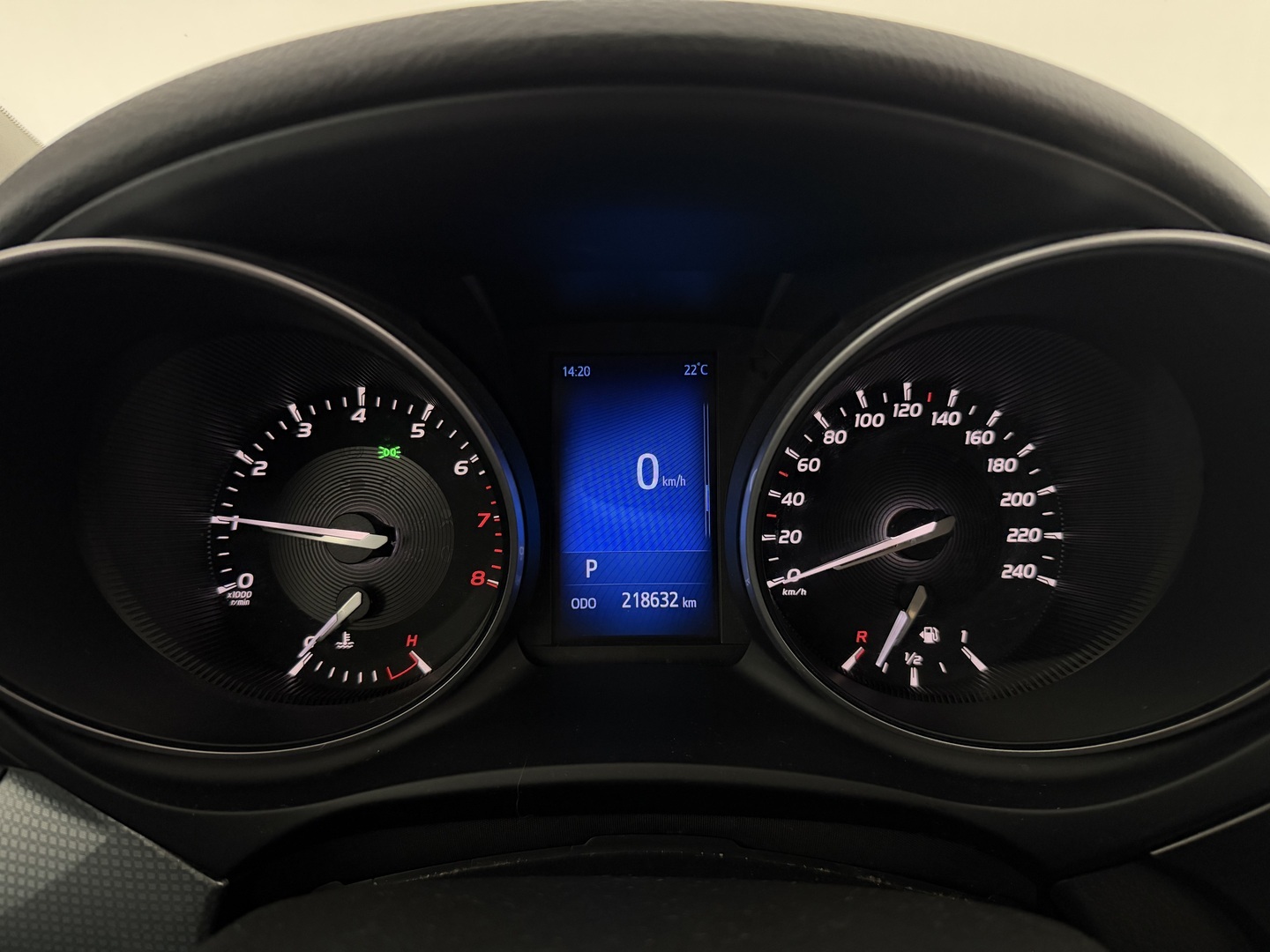 TOYOTA Avensis 2016