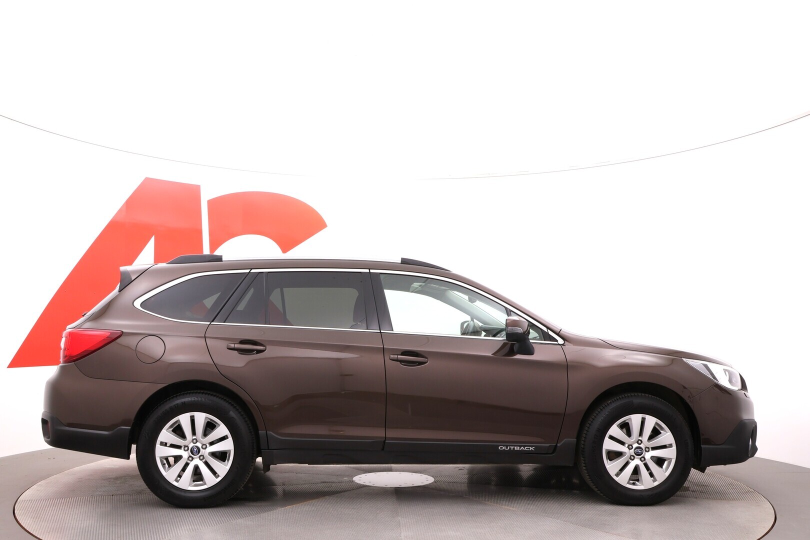 SUBARU Outback 2018