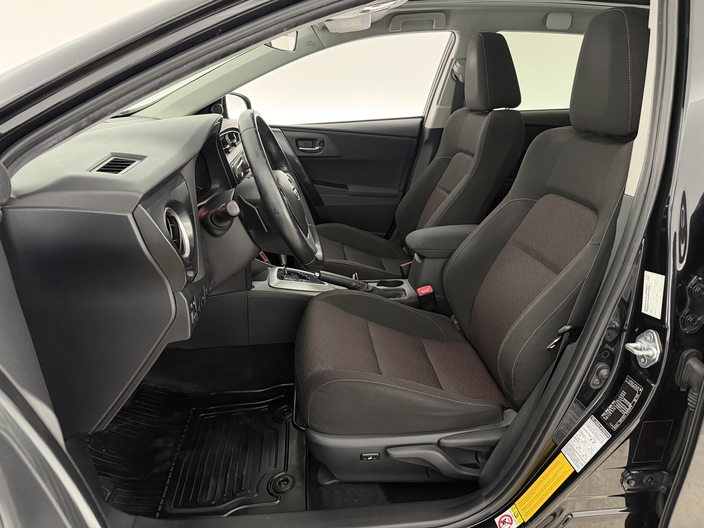 TOYOTA Auris 2013