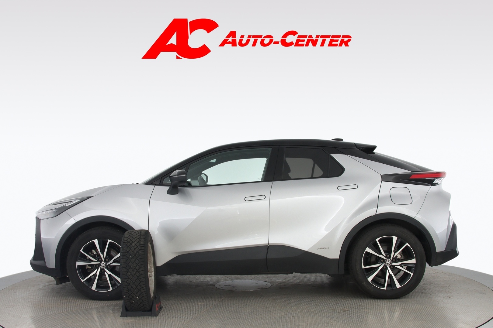 TOYOTA C-HR 2023