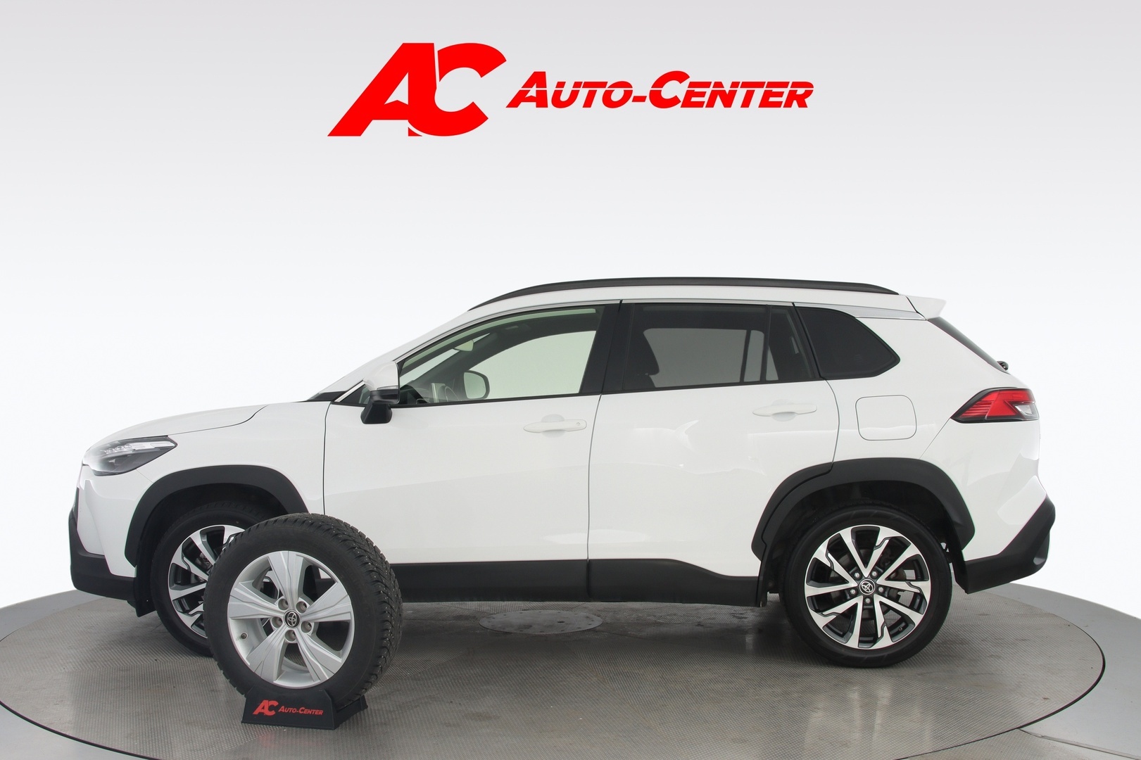 TOYOTA Corolla Cross 2024
