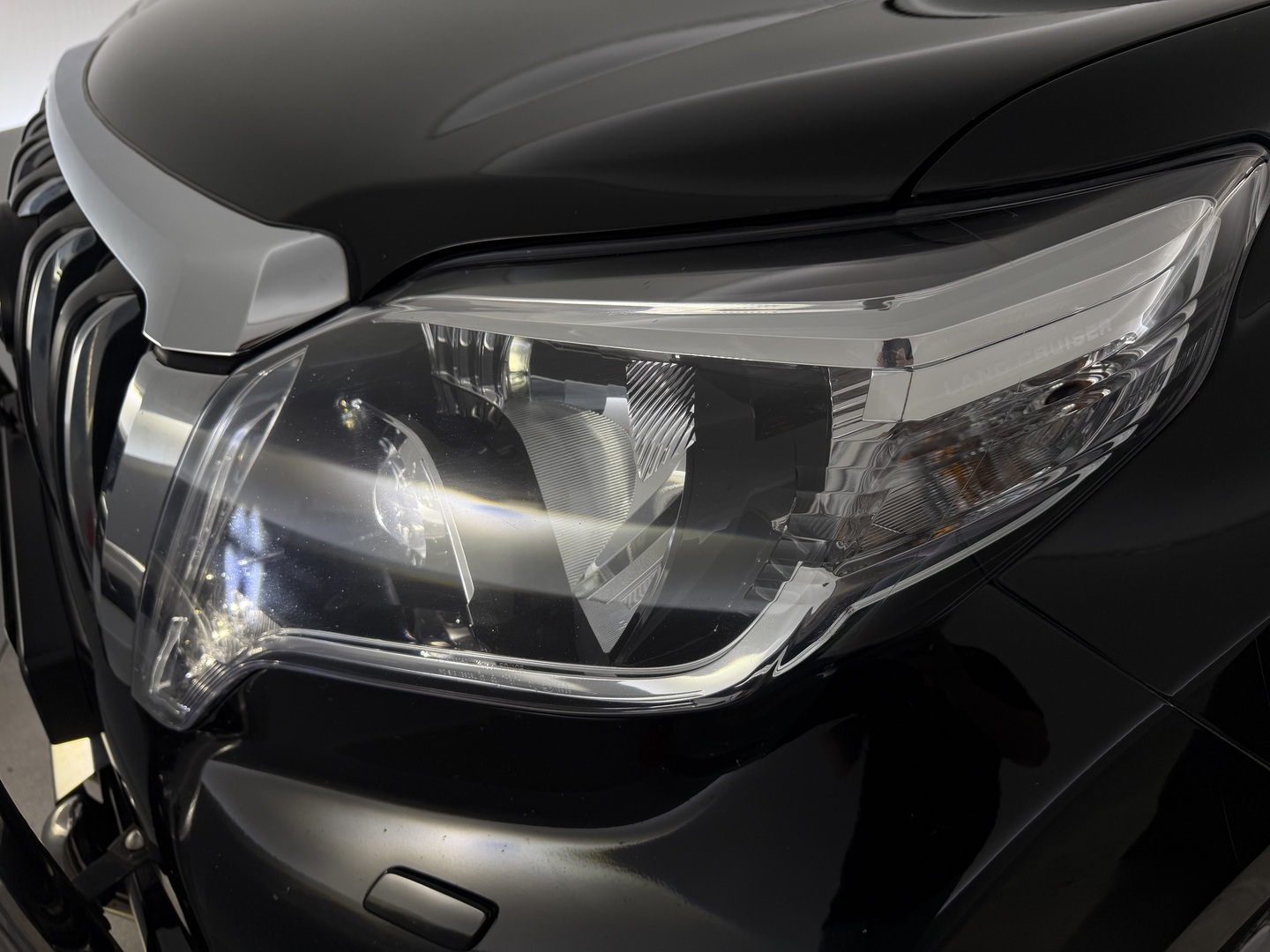 TOYOTA Land Cruiser 2014