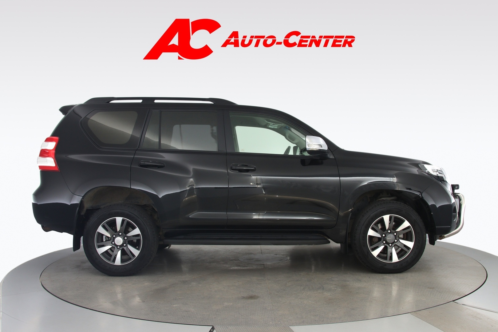 TOYOTA Land Cruiser 2014