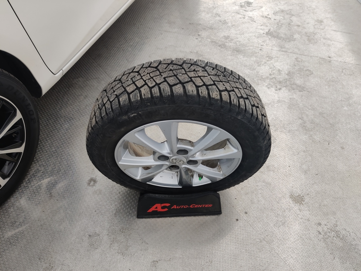 TOYOTA Yaris 2018